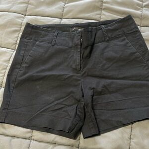 Ann Taylor black short. Size 10.